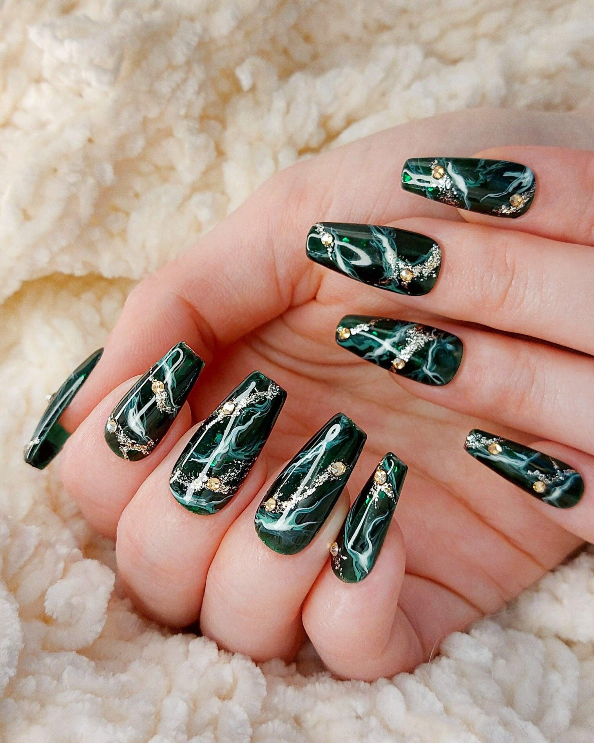 30 Chic Marble Nail Designs To Bring To The Salon Fame Frills 30 Chic Marble Nail Designs To Bring To The Salon Fame Frills